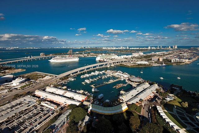 253 NE 2nd St 3302, Miami, FL 33132
