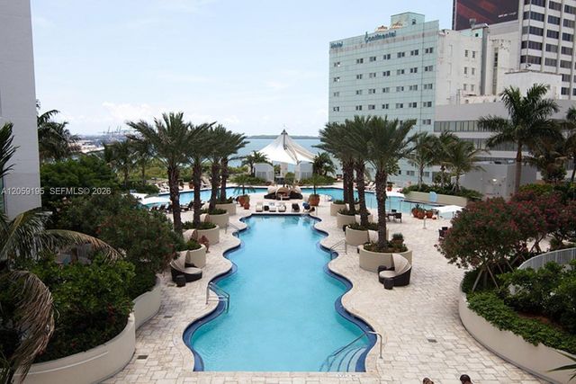 253 NE 2nd St 3302, Miami, FL 33132