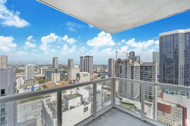 253 NE 2nd St 3302, Miami, FL 33132