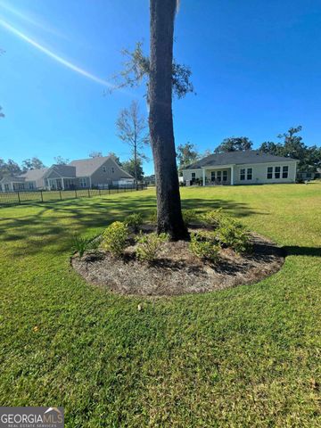 390 Harbour Island Circle, Waverly, GA 31565