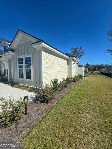 390 Harbour Island Circle, Waverly, GA 31565