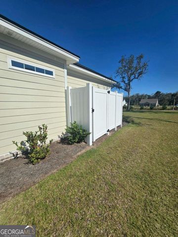 390 Harbour Island Circle, Waverly, GA 31565