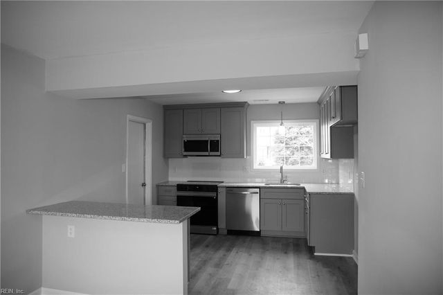 118 Hidalgo DR, Hampton, VA 23669