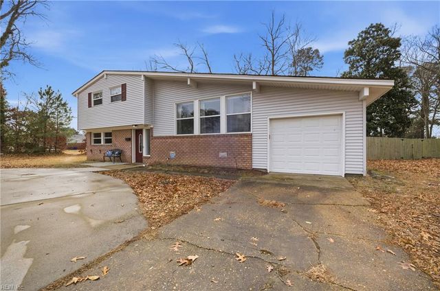 717 Bayberry LN, Norfolk, VA 23502