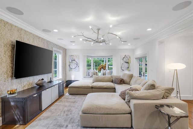 2892 Banyan Blvd Circle NW, Boca Raton, FL 33431
