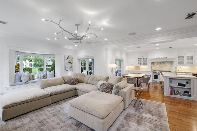 2892 Banyan Blvd Circle NW, Boca Raton, FL 33431