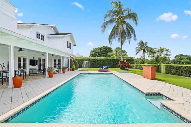 2892 Banyan Blvd Circle NW, Boca Raton, FL 33431