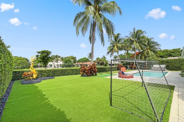2892 Banyan Blvd Circle NW, Boca Raton, FL 33431