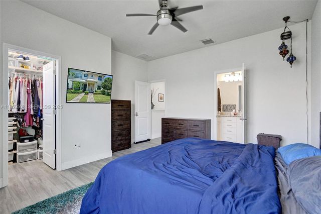 4046 Long Leaf Lane, Hollywood, FL 33021