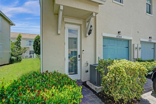 4046 Long Leaf Lane, Hollywood, FL 33021