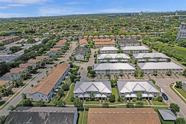 4046 Long Leaf Lane, Hollywood, FL 33021