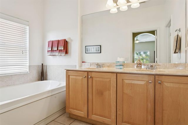 9417 LEATHERWOOD AVENUE, Tampa, FL 33647