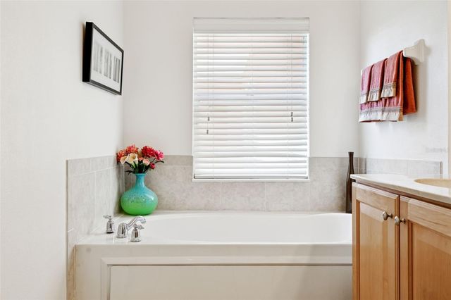 9417 LEATHERWOOD AVENUE, Tampa, FL 33647