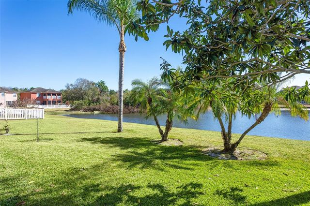 9417 LEATHERWOOD AVENUE, Tampa, FL 33647