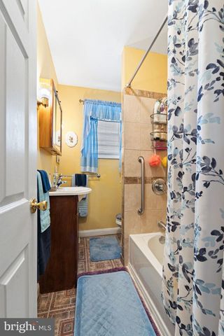 222 CEDAR AVE, Oaklyn, NJ 08107