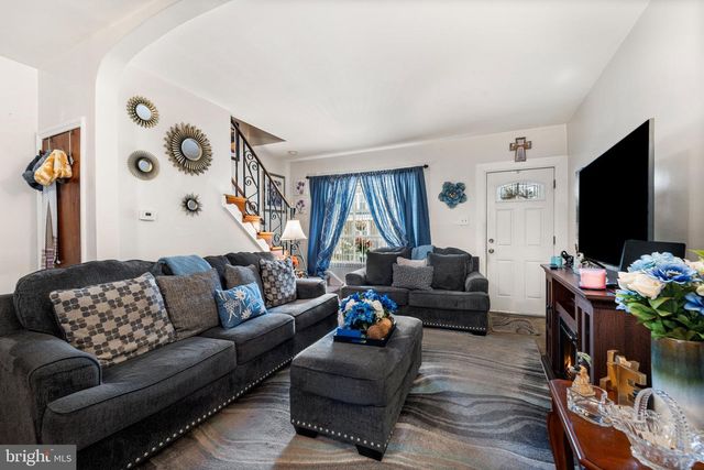 222 CEDAR AVE, Oaklyn, NJ 08107
