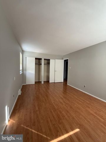 132 NANDINA ST, Philadelphia, PA 19116