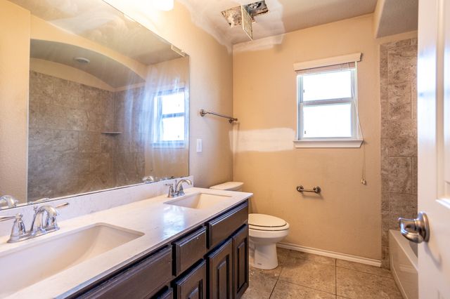 1213 Goffin Drive, Desoto, TX 75115