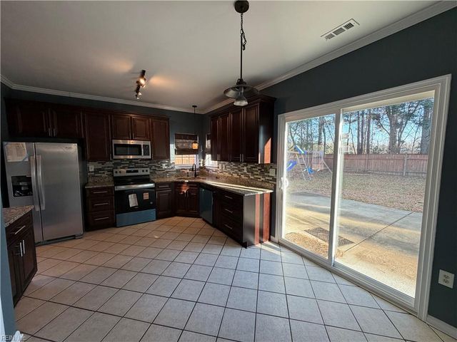 4925 Clifton ST, Chesapeake, VA 23321