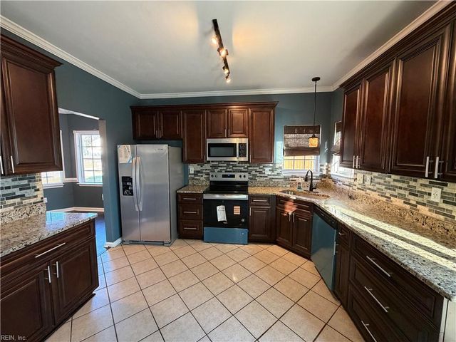 4925 Clifton ST, Chesapeake, VA 23321