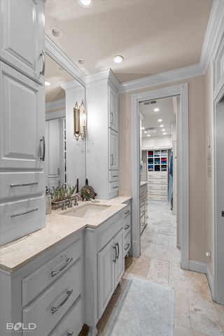 2013 E Kings Highway, Shreveport, LA 71105