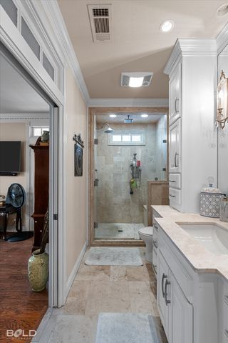 2013 E Kings Highway, Shreveport, LA 71105