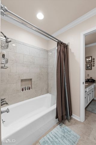 2013 E Kings Highway, Shreveport, LA 71105