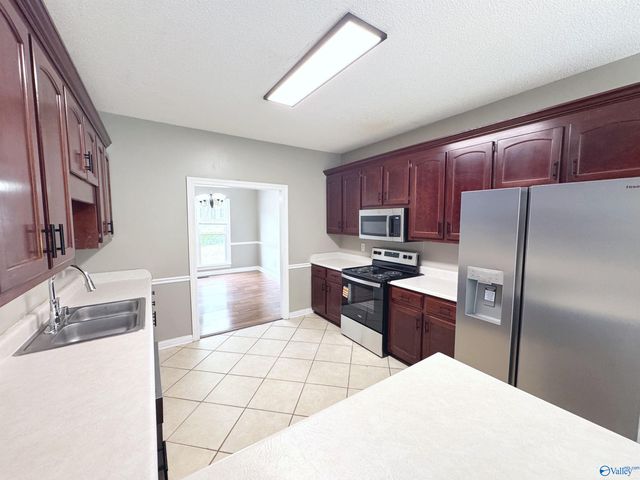 192 Rosecliff Drive, Harvest, AL 35749