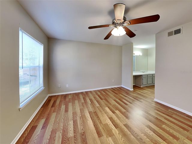 490 N PIN OAK PLACE 208, Longwood, FL 32779