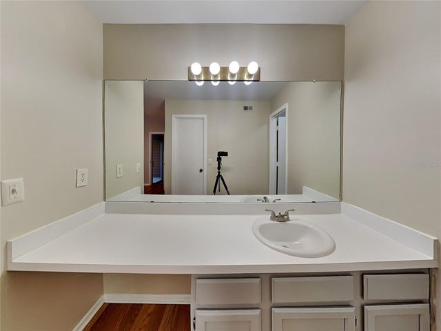 490 N PIN OAK PLACE 208, Longwood, FL 32779