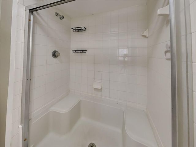 490 N PIN OAK PLACE 208, Longwood, FL 32779