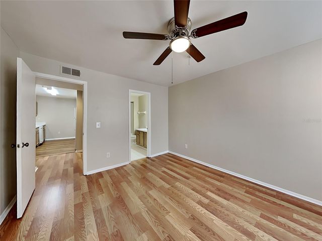 490 N PIN OAK PLACE 208, Longwood, FL 32779