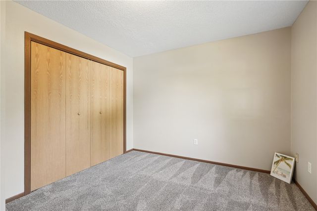 1510 North Drive, Ely, IA 52227