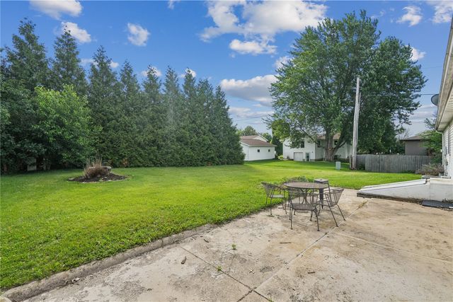 1510 North Drive, Ely, IA 52227