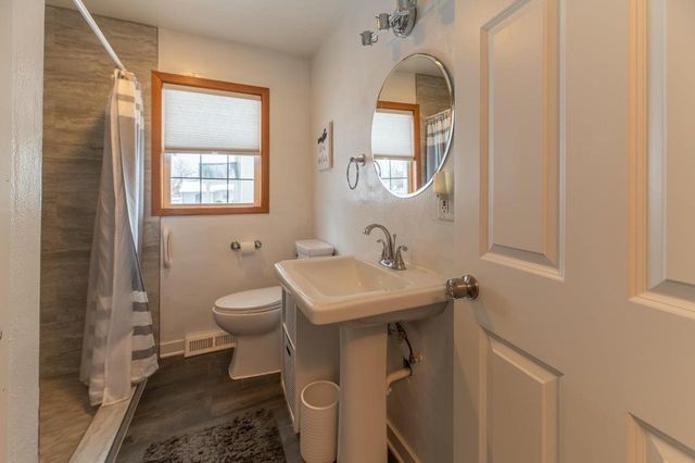 1530 S Oakhill Avenue, Janesville, WI 53546