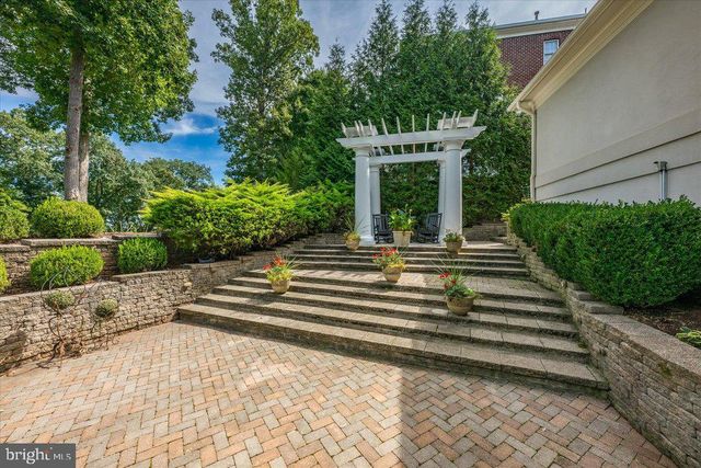 18180 SHINNIECOCK HILLS PL, Leesburg, VA 20176