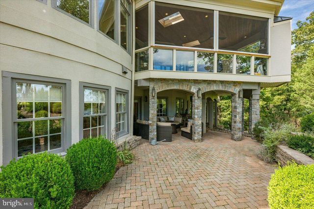18180 SHINNIECOCK HILLS PL, Leesburg, VA 20176