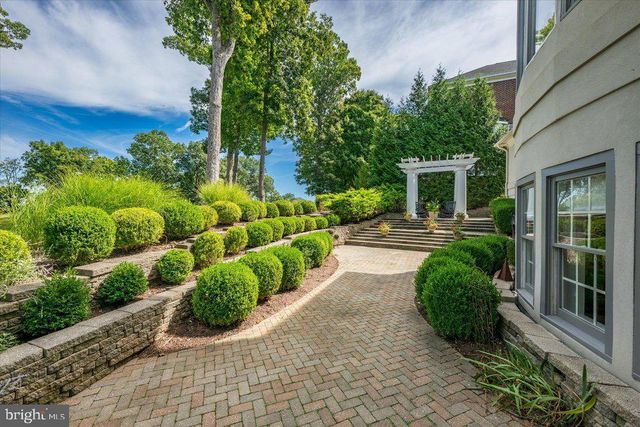 18180 SHINNIECOCK HILLS PL, Leesburg, VA 20176