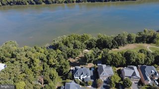 18180 SHINNIECOCK HILLS PL, Leesburg, VA 20176
