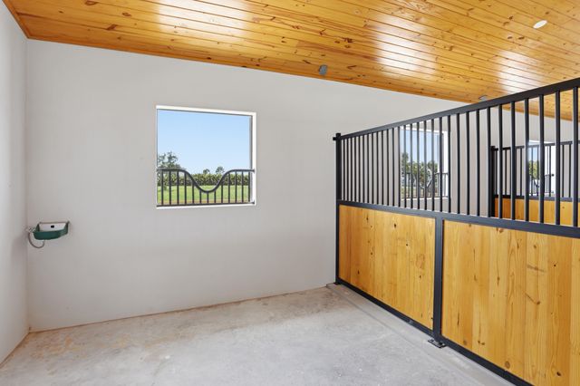 2324 Deer Run Trail, Loxahatchee, FL 33470