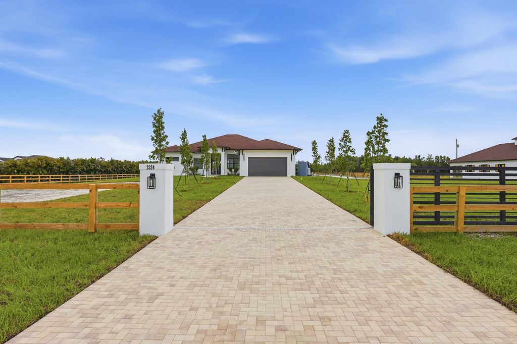 2324 Deer Run Trail, Loxahatchee, FL 33470