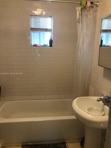 3314 NW 9th Ct, Miami, FL 33127
