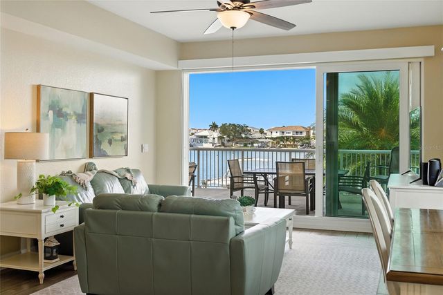 706 BAYWAY BOULEVARD 203, Clearwater, FL 33767