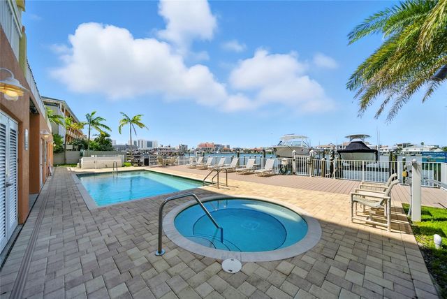 706 BAYWAY BOULEVARD 203, Clearwater, FL 33767