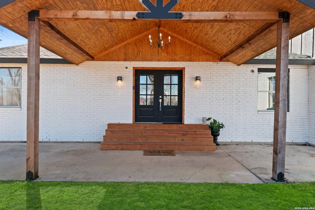 15285 S Skaggs, Atascosa, TX 78002
