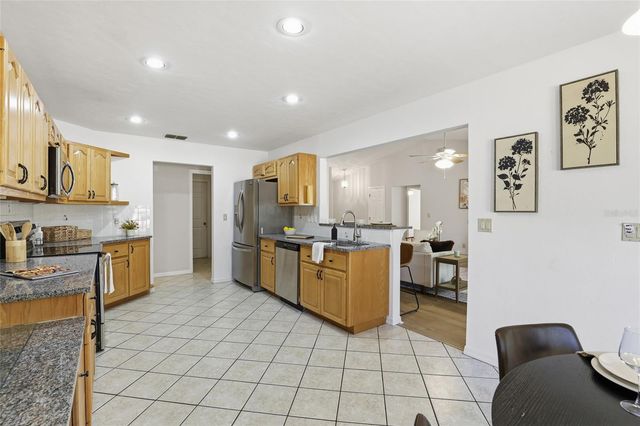 5070 NE 52ND PLACE, High Springs, FL 32643