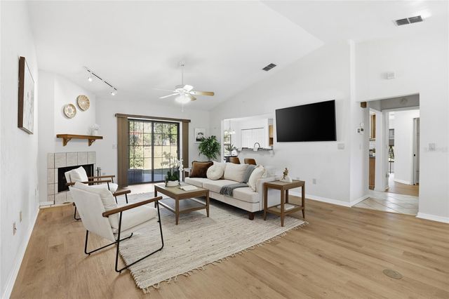 5070 NE 52ND PLACE, High Springs, FL 32643