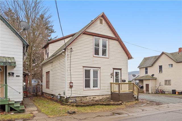 17 Wells Street, Hornell, NY 14843