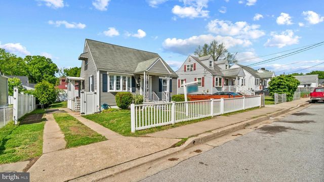 18 N HAWTHORNE RD, Middle River, MD 21220