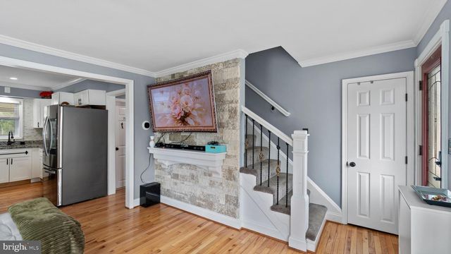 18 N HAWTHORNE RD, Middle River, MD 21220